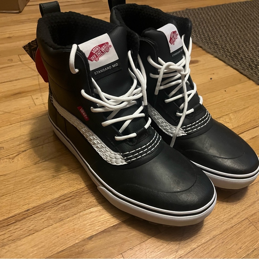 VANS MTE Standard Mid Waterproof Boot